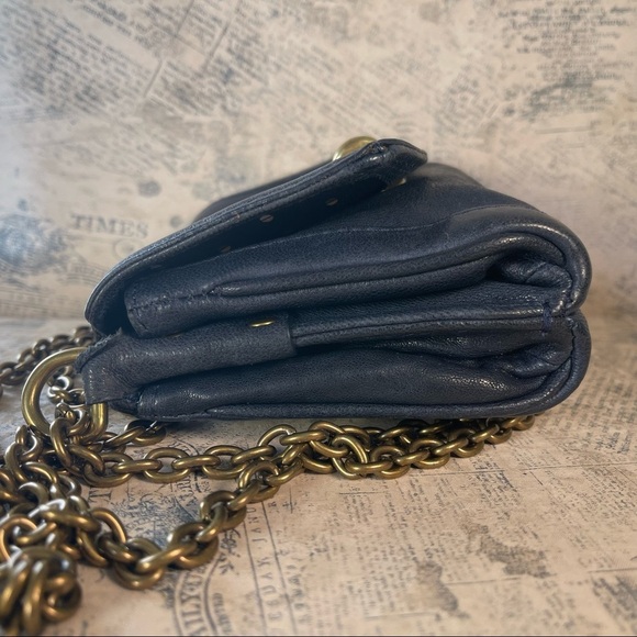 Fossil Blue Leather Turn Lock Chain Strap Mini Bag - Picture 4 of 11